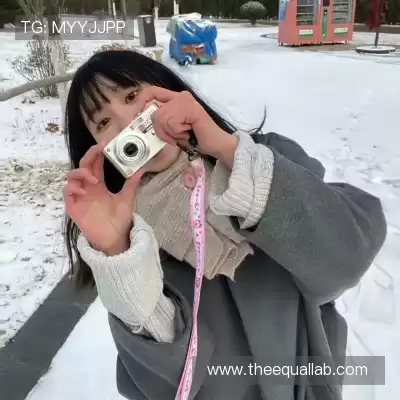 邹朵千